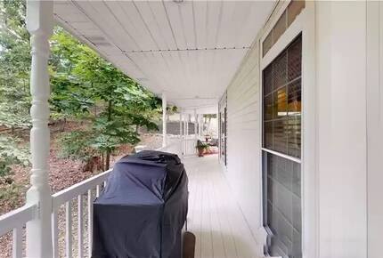 Peaceful Lake of the Ozarks Retreat with Wraparound Porch - Sunrise beach, Missouri