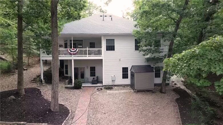 Peaceful Lake of the Ozarks Retreat with Wraparound Porch - Sunrise beach, Missouri