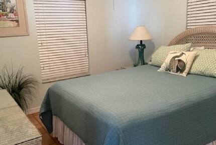 Florida Keys Retreat with Marina Access & Dock - Layton, Florida