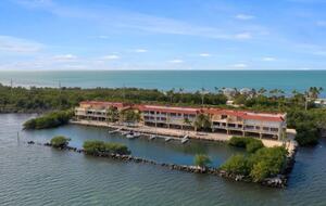 Florida Keys Retreat with Marina Access & Dock - Layton, Florida