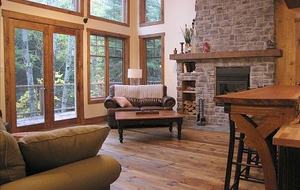 Mont Tremblant Lakefront Cottage - Mont Tremblant, Canada