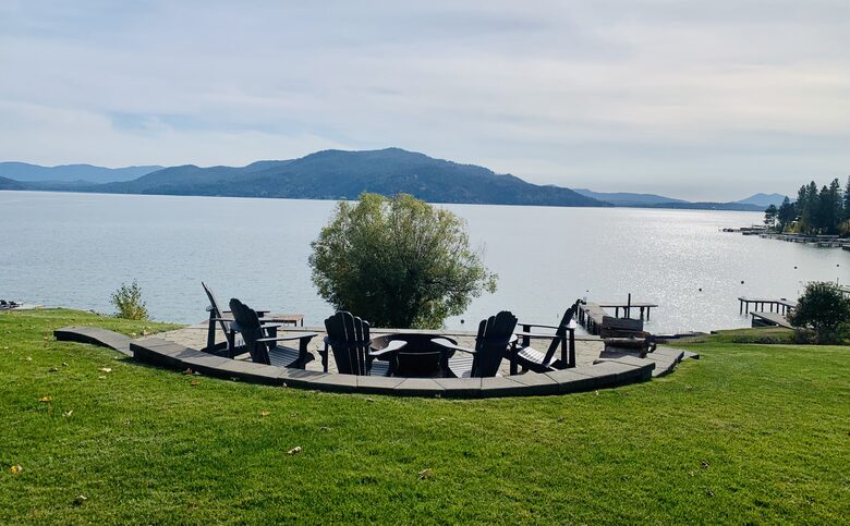 Kootenai Bay Retreat | Waterfront Haven Near Sandpoint - Sandpoint, Idaho