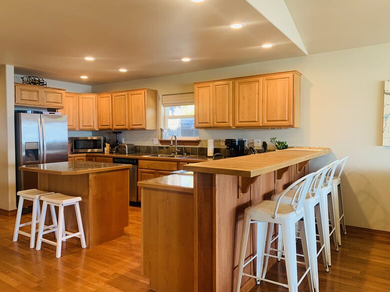 Kootenai Bay Retreat | Waterfront Haven Near Sandpoint - Sandpoint, Idaho