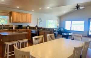 Kootenai Bay Retreat | Waterfront Haven Near Sandpoint - Sandpoint, Idaho