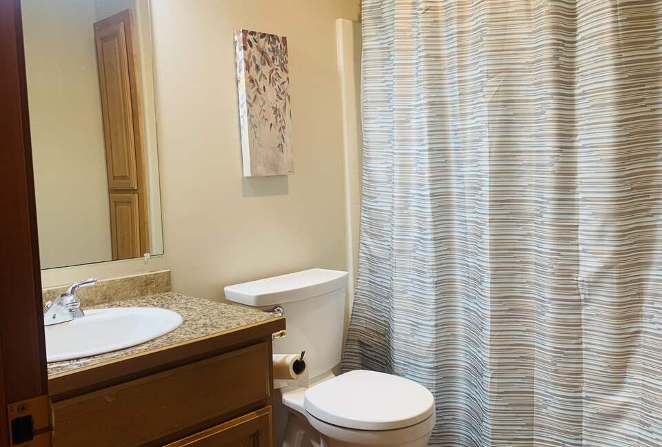 Kootenai Bay Retreat | Waterfront Haven Near Sandpoint - Sandpoint, Idaho