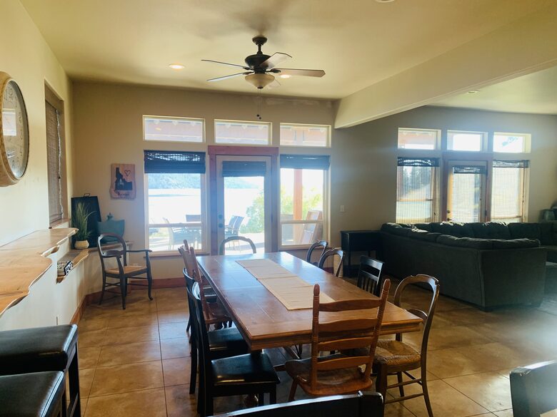 Kootenai Bay Retreat | Waterfront Haven Near Sandpoint - Sandpoint, Idaho