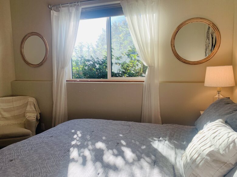 Kootenai Bay Retreat | Waterfront Haven Near Sandpoint - Sandpoint, Idaho