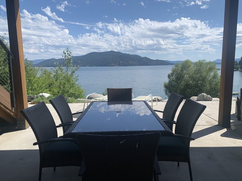 Kootenai Bay Retreat | Waterfront Haven Near Sandpoint - Sandpoint, Idaho