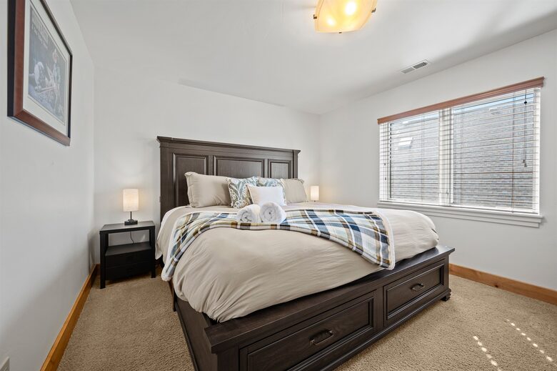 Upstairs bedroom - King bed