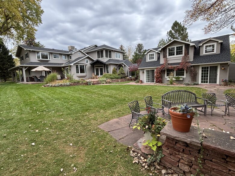 Private and Wooded Two Acre Boulder Retreat - Boulder, Colorado