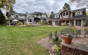 Private and Wooded Two Acre Boulder Retreat - Boulder, Colorado