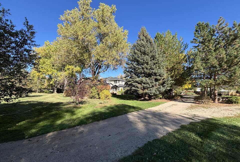 Private and Wooded Two Acre Boulder Retreat - Boulder, Colorado