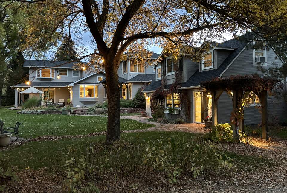 Private and Wooded Two Acre Boulder Retreat - Boulder, Colorado