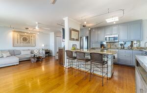 Oceanfront Maui Escape with Panoramic Pacific Views - Kihei, Hawaii