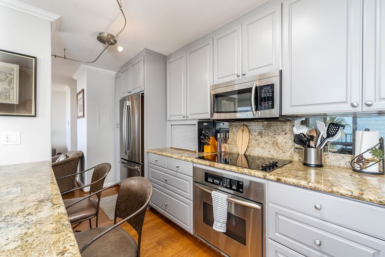 Oceanfront Maui Escape with Panoramic Pacific Views - Kihei, Hawaii