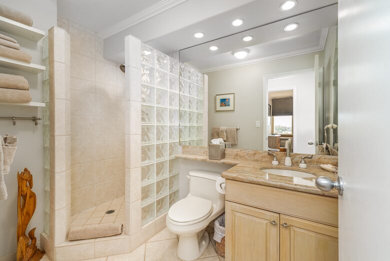 Oceanfront Maui Escape with Panoramic Pacific Views - Kihei, Hawaii