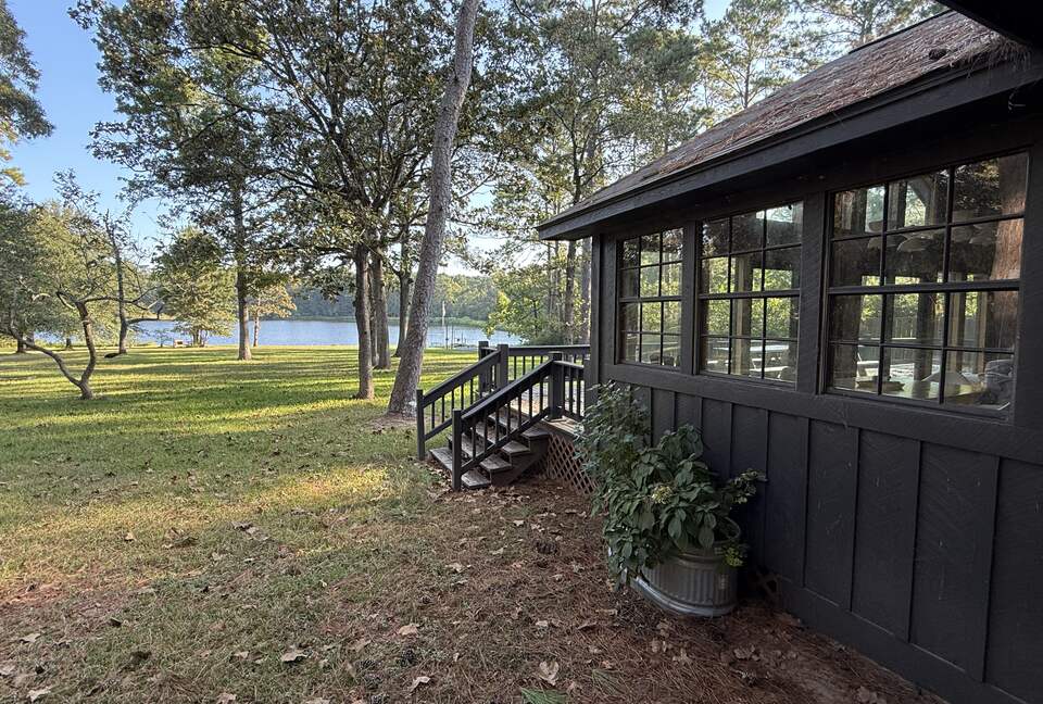 A Forest Escape | Lakeside Peace an Hour from Houston - Montgomery, Texas