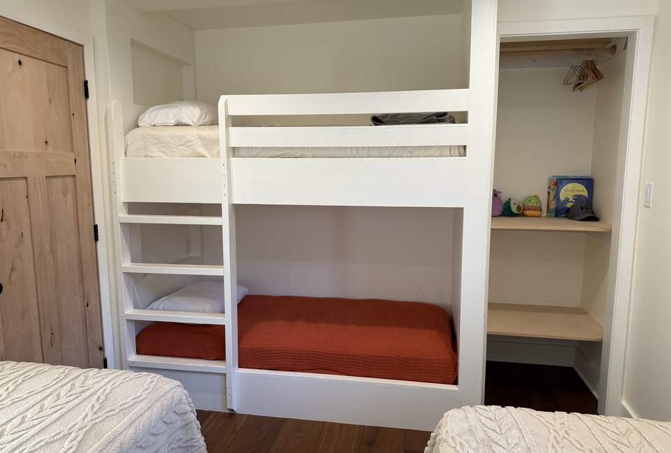 A Forest Escape | Lakeside Peace an Hour from Houston - Montgomery, Texas