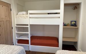 A Forest Escape | Lakeside Peace an Hour from Houston - Montgomery, Texas