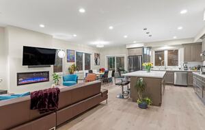 Elegant 5-Bedroom Home near Tech Hubs and Wine Country - San Jose, California