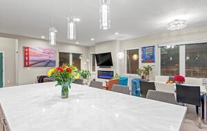 Elegant 5-Bedroom Home near Tech Hubs and Wine Country - San Jose, California