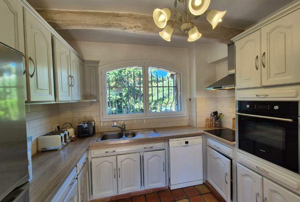 Sunlit Sophistication near Cannes - Cannes, France