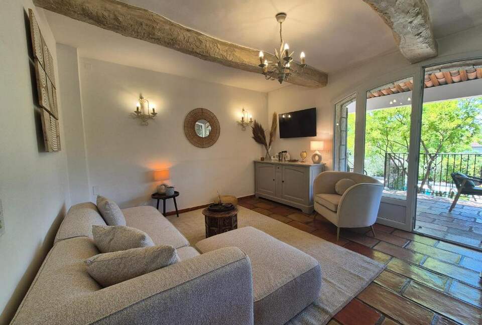 Sunlit Sophistication near Cannes - Cannes, France