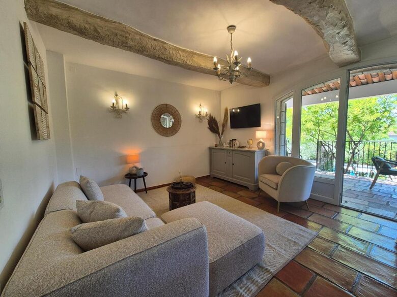 Sunlit Sophistication near Cannes - Cannes, France