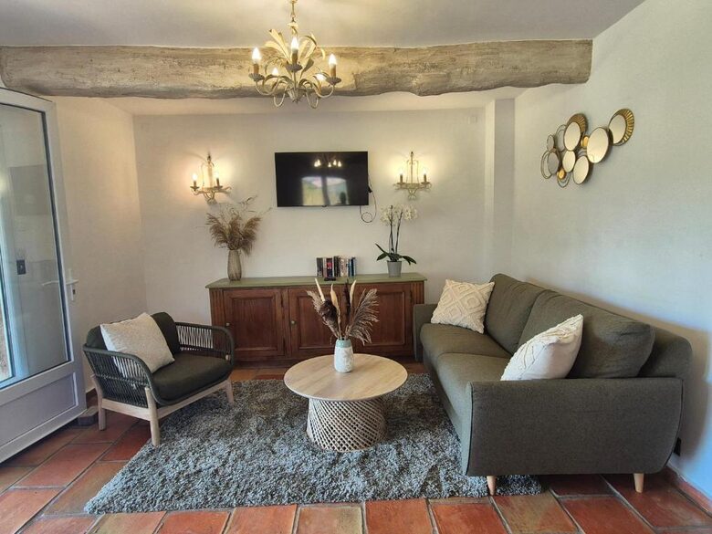 Sunlit Sophistication near Cannes - Cannes, France