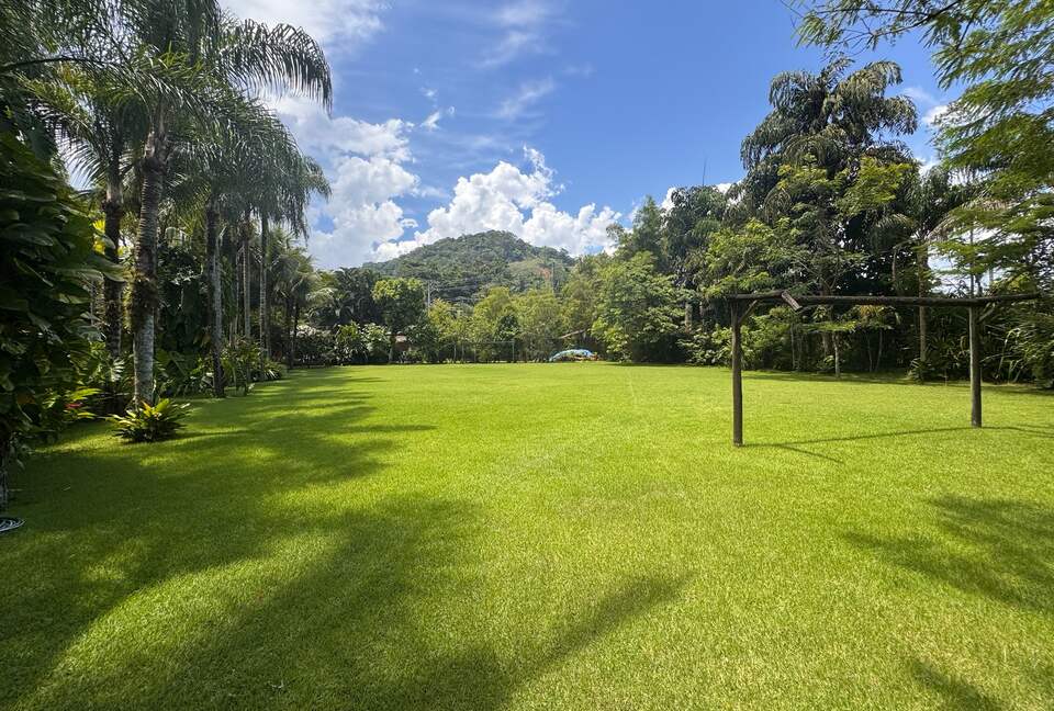 A Private Eco-Luxury Haven in Barra do Sahy - Barra do Sahy, Brazil