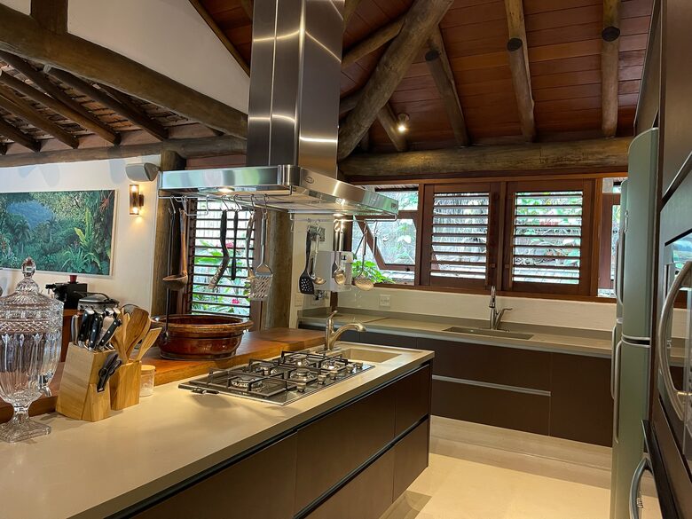 A Private Eco-Luxury Haven in Barra do Sahy - Barra do Sahy, Brazil