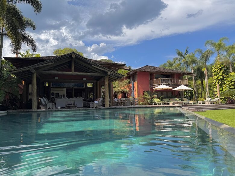 A Private Eco-Luxury Haven in Barra do Sahy - Barra do Sahy, Brazil