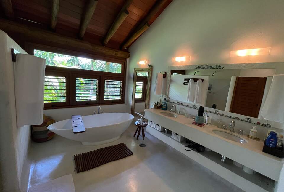 A Private Eco-Luxury Haven in Barra do Sahy - Barra do Sahy, Brazil