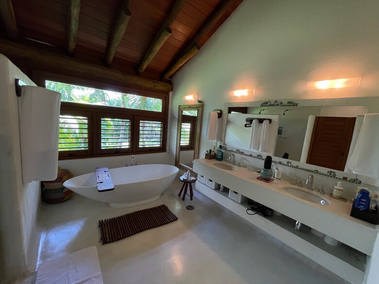 A Private Eco-Luxury Haven in Barra do Sahy - Barra do Sahy, Brazil