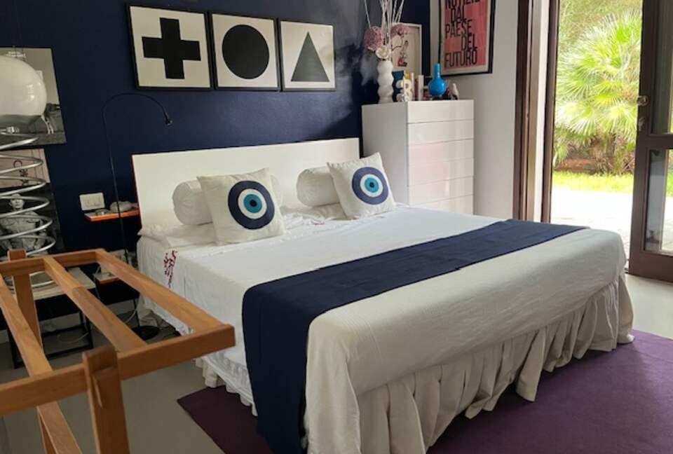 Elegant Garden Estate Steps from the Tuscan Shoreline - Castiglione della Pescaia, Italy