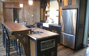 Mont Tremblant Lakefront Cottage - Mont Tremblant, Canada