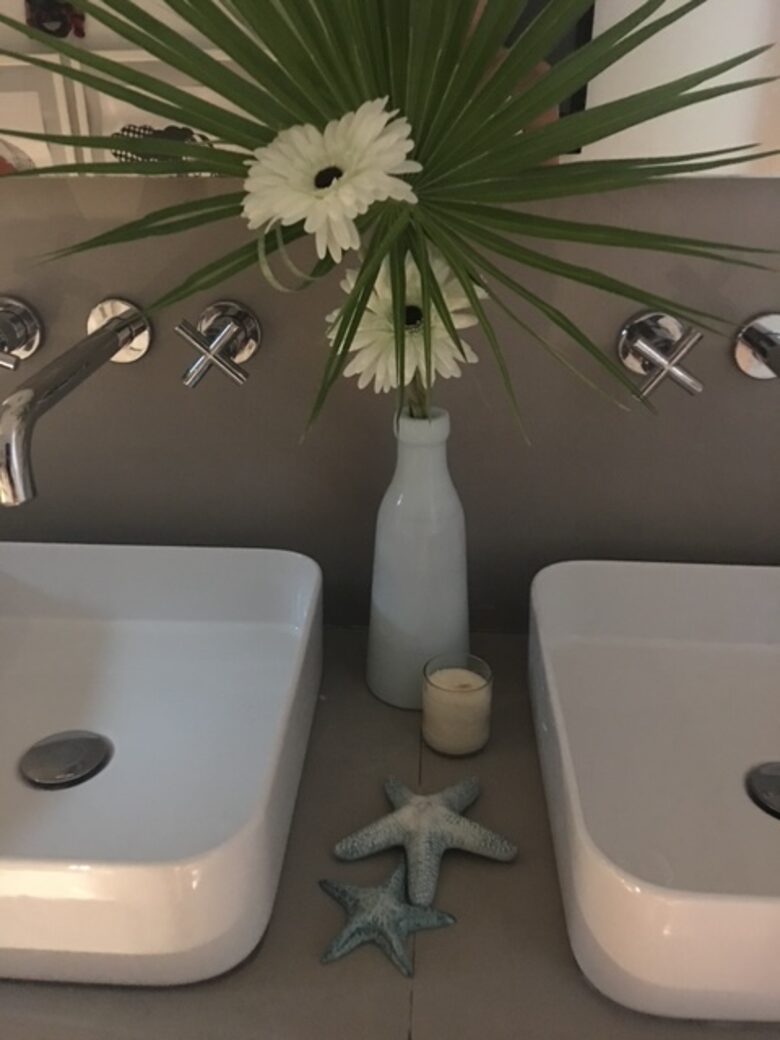 Elegant Garden Estate Steps from the Tuscan Shoreline - Castiglione della Pescaia, Italy