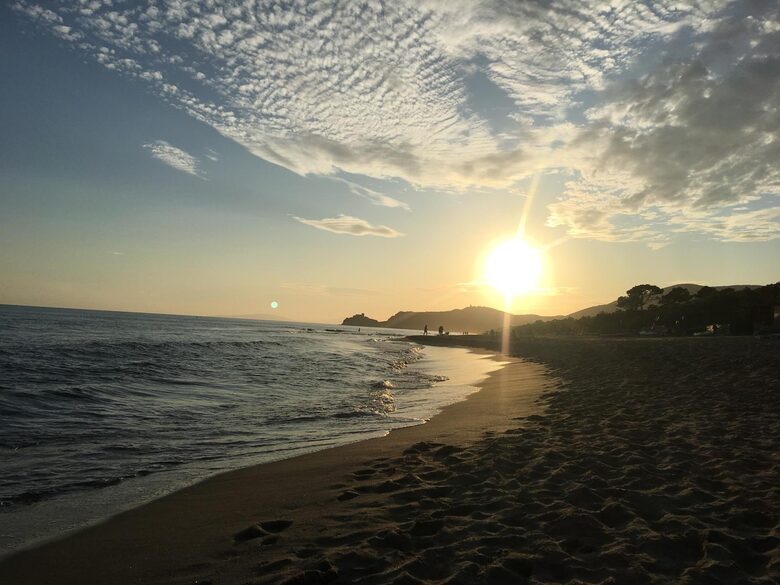 Elegant Garden Estate Steps from the Tuscan Shoreline - Castiglione della Pescaia, Italy