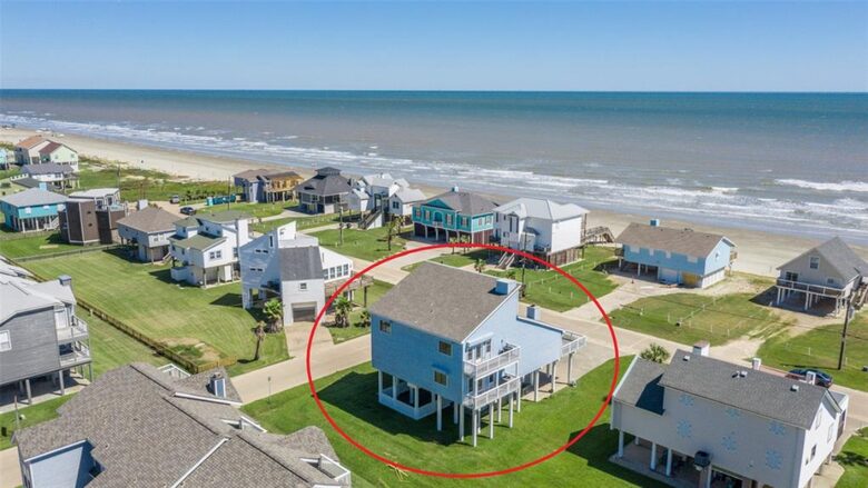 Spacious Galveston Beach House with Ocean Views - Galveston, Texas