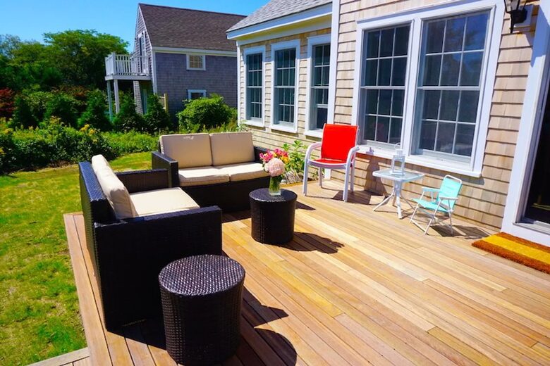 Island Elegance on Pinkham Circle - Nantucket, Massachusetts