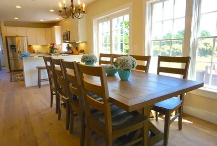 Island Elegance on Pinkham Circle - Nantucket, Massachusetts