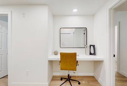 Elegant Scottsdale Retreat with Resort Amenities - Scotsdale, Arizona