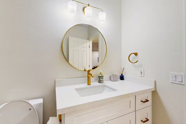 Elegant Scottsdale Retreat with Resort Amenities - Scotsdale, Arizona