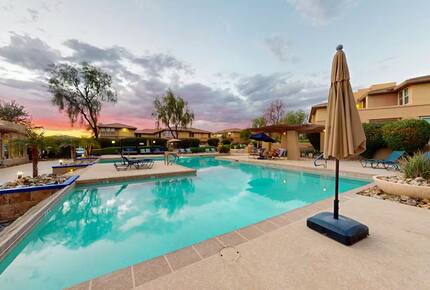 Elegant Scottsdale Retreat with Resort Amenities - Scotsdale, Arizona