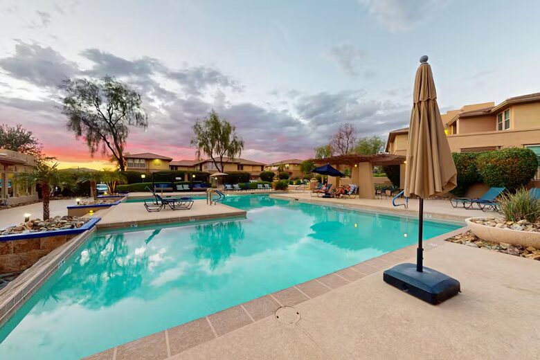 Elegant Scottsdale Retreat with Resort Amenities - Scotsdale, Arizona