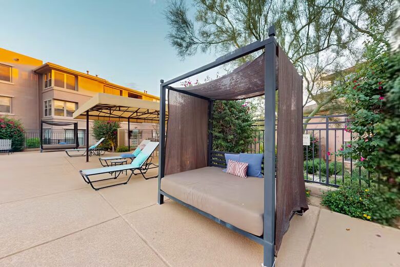 Elegant Scottsdale Retreat with Resort Amenities - Scotsdale, Arizona