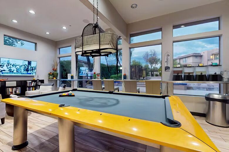 Elegant Scottsdale Retreat with Resort Amenities - Scotsdale, Arizona