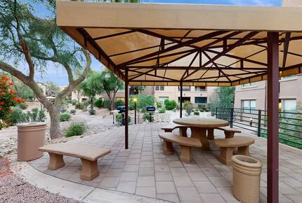 Elegant Scottsdale Retreat with Resort Amenities - Scotsdale, Arizona