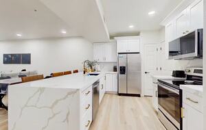 Elegant Scottsdale Retreat with Resort Amenities - Scotsdale, Arizona