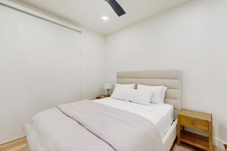 Elegant Scottsdale Retreat with Resort Amenities - Scotsdale, Arizona